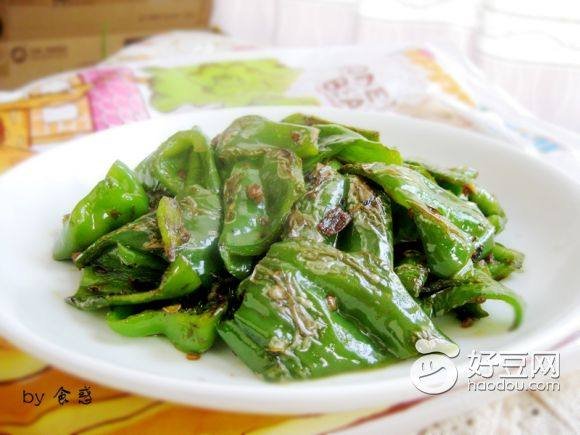 芽菜炒虎皮椒的做法,芽菜炒虎皮椒怎么做好吃,芽菜炒虎皮椒的家常做法