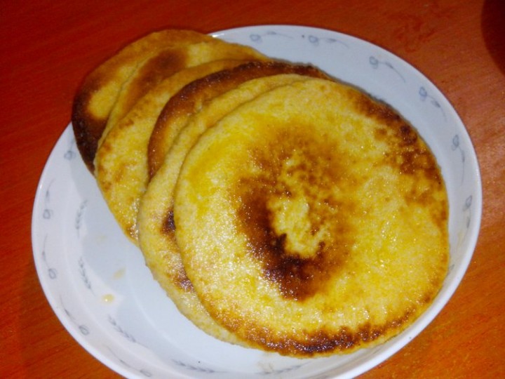 玉米面发面饼的做法,玉米面发面饼怎么做好吃,玉米面发面饼的家常做法