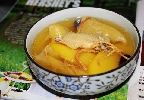 花胶土鸡汤 花胶土鸡汤的做法 花胶土鸡汤怎么做好吃 花胶土鸡汤的家常做法 京细菜谱