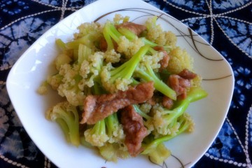 菜花炒肉的做法,菜花炒肉怎麼做好吃,菜花炒肉的家常做法 - 京細菜譜