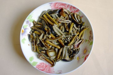 蒜香鱔魚絲炒茭白絲