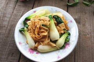 豆皮炒青菜的做法,豆皮炒青菜怎麼做好吃,豆皮炒青菜的家常做法 - 京