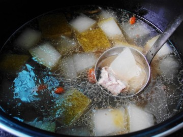 排骨冬瓜湯的做法,排骨冬瓜湯怎麼做好吃,排骨冬瓜湯的家常做法 - 京